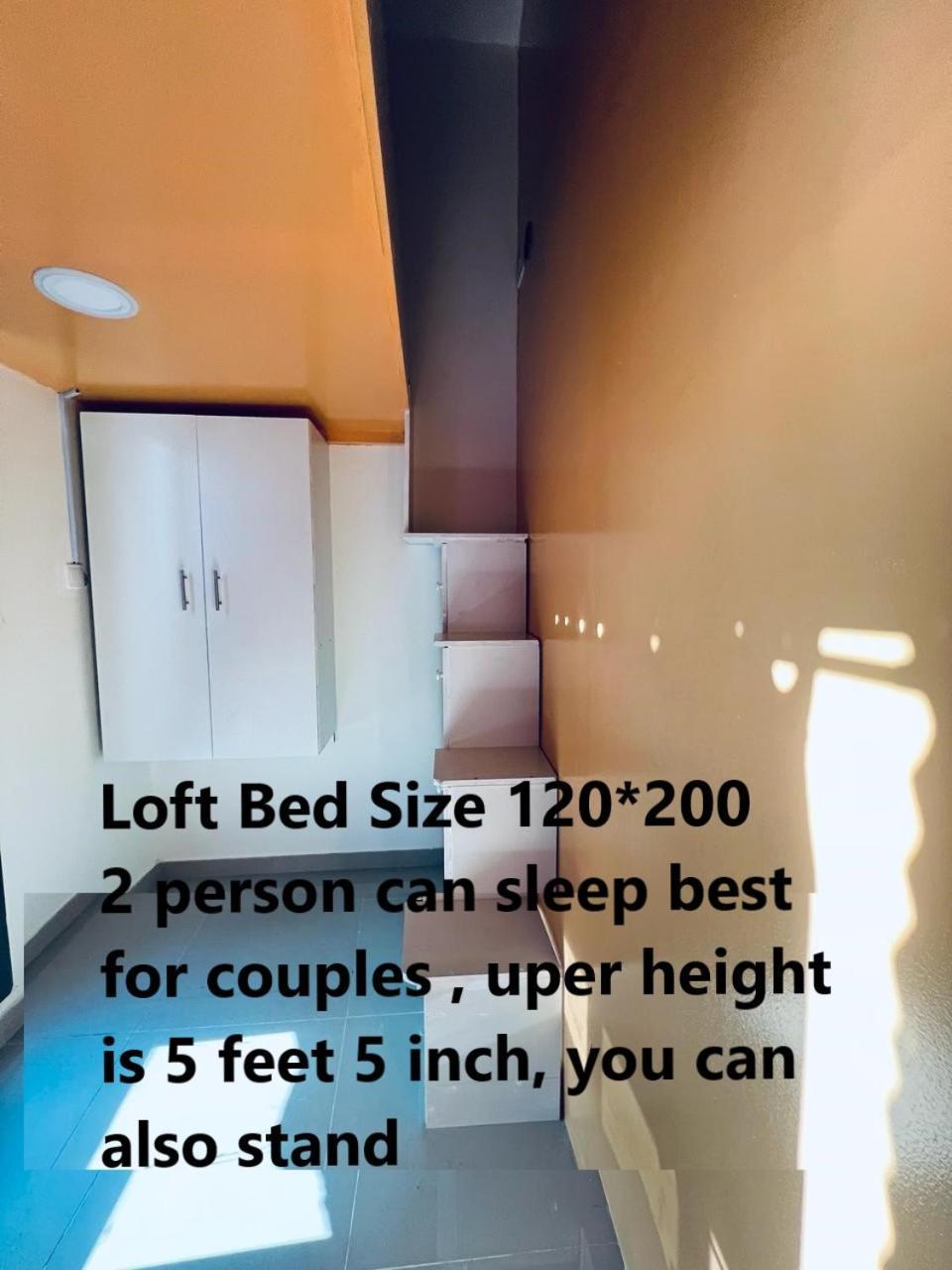 Moon Backpackers Burjman Exit 2, Family Partitions, Loft Partitions, Appartement Dubai Buitenkant foto